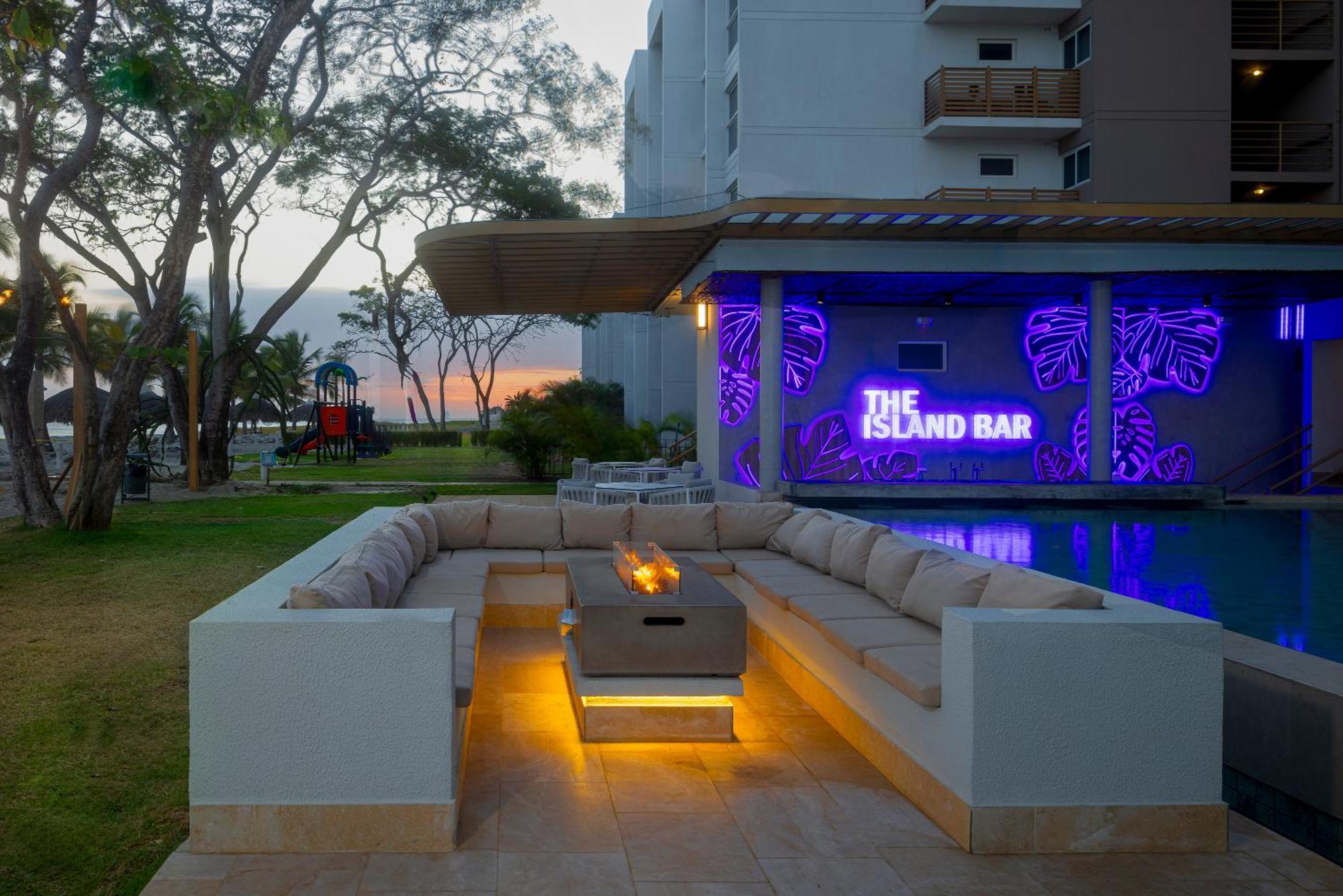 Radisson Riviera Panama 호텔 푼타 차메 외부 사진